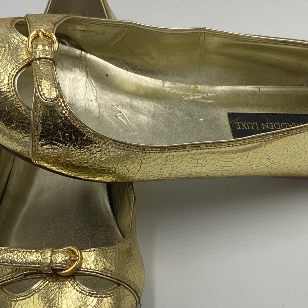 Used Crackled Gold Steve Madden Luxe Flats - Picture 8 of 15